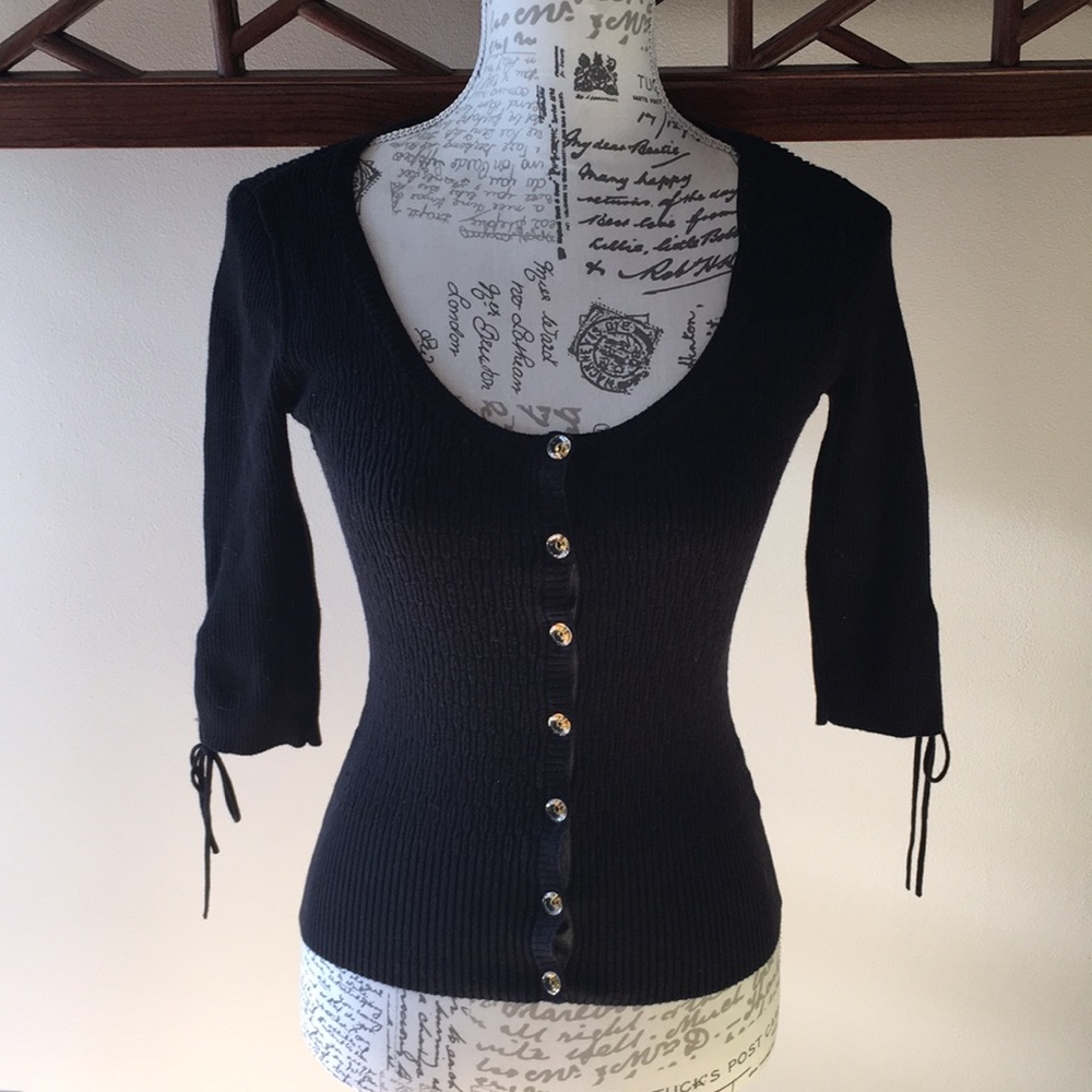 Guess sweater. Size S